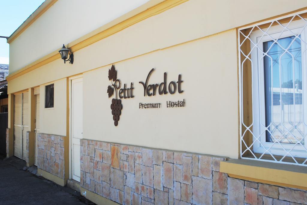 Hostal Petit Verdot Hotel Santa Cruz Exterior photo