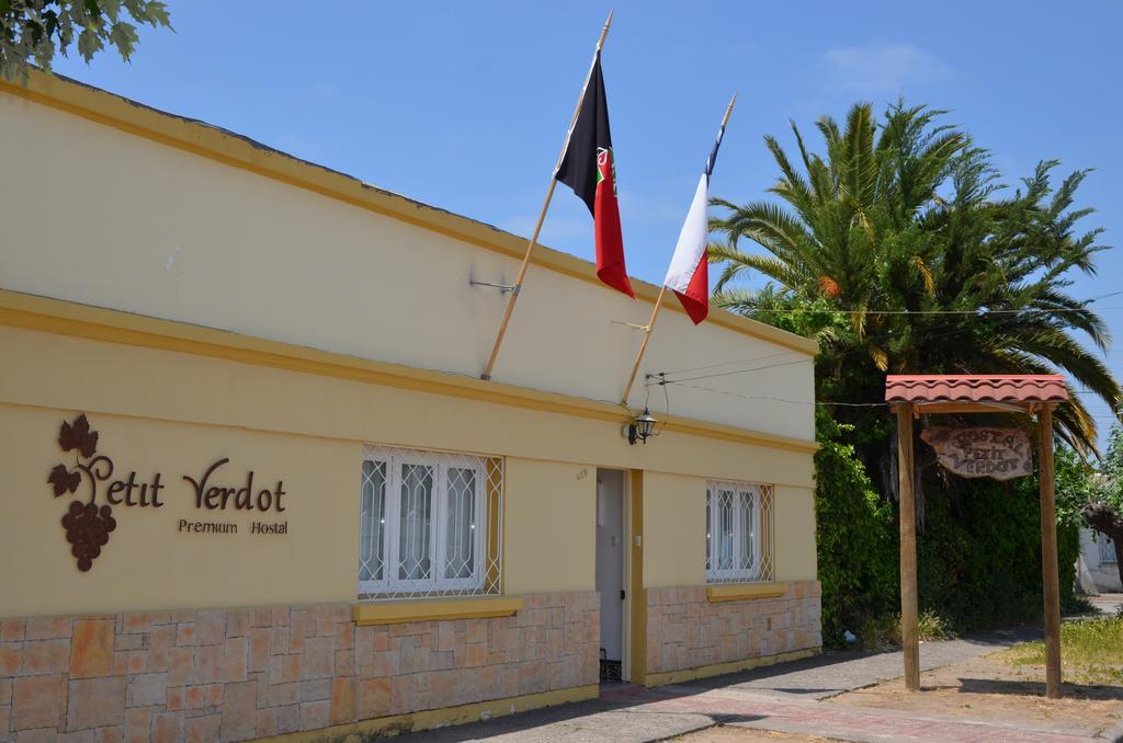 Hostal Petit Verdot Hotel Santa Cruz Exterior photo